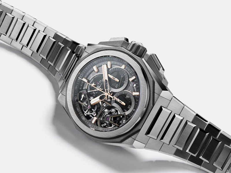 ابدأ العام الجديد بأناقة مع ساعة DEFY Extreme Double Tourbillon فائقة التطور من ZENITH